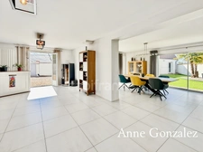 OLIVET SUD, à vendre superbe maison familiale de plus de 200 m2 avec maison d'amis et piscine chauffée dans un environnent calme et privilégié - 