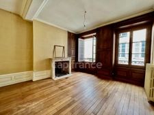 ORLEANS CITY CENTER and Banks of the Loire for sale beautiful TOWNHOUSE double reception, 5 bedrooms, wooden terrace on garden with garage