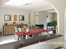 SAINT JEAN DE BRAYE, à vendre belle maison familiale de170 m2 avec jardin paysager clos dans un environnent calme et privilégié proche des toutes les commodités