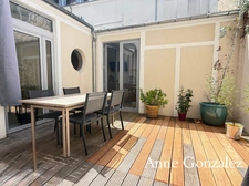 ORLEANS Carré OR, à vendre grande Maison Bourgeoise entièrement rénovée par Architecte d'intérieur avec patio intérieur et jacuzzi à l'abri des regards