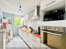 ORLEANS Jardin des Plantes on the fourth and top floor of a quiet and secure residence for sale superb 5-room apartment of 114 m2 with two balconies and two parking spaces