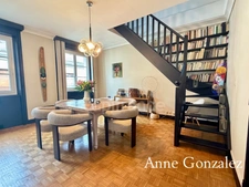 ORLEANS Coeur de ville entre la place du Martroi et la gare dans une rue calme et prisée, à vendre superbe appartement T4 avec cave privative,  grenier et jardin collectifs