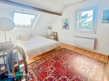 OLIVET Centre, for sale on the third and top floor with elevator of a secure and quiet residence, large bright apartment with 4 bedrooms, terrace, two parking spaces and a cellar
