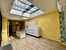ORLEANS CITY CENTER and Banks of the Loire for sale beautiful TOWNHOUSE double reception, 5 bedrooms, wooden terrace on garden with garage