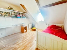 OLIVET Centre, for sale on the third and top floor with elevator of a secure and quiet residence, large bright apartment with 4 bedrooms, terrace, two parking spaces and a cellar