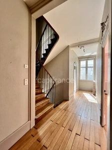 ORLEANS CITY CENTER and Banks of the Loire for sale beautiful TOWNHOUSE double reception, 5 bedrooms, wooden terrace on garden with garage