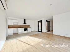 ORLEANS Centre quartier Madeleine rare à la vente appartement Penthouse T4 avec patio intérieur et terrasse de 28 m2 dans petite copropriété