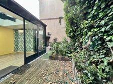 ORLEANS CITY CENTER and Banks of the Loire for sale beautiful TOWNHOUSE double reception, 5 bedrooms, wooden terrace on garden with garage