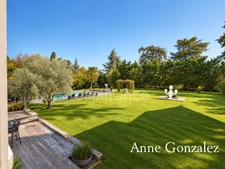 ORLEANS-SAINT JEAN LE BLANC, Rare propriété du XVIIIème revisitée par un architecte, parc paysager, piscine , élégance et prestations haut de gamme  