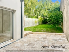 ORLEANS Chateaudun, à vendre superbe maison de ville entièrement rénovée avec jardin arboré clos de murs et terrasse en travertin sans vis à vis ainsi qu'une cave et un garage