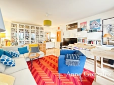 ORLEANS CENTRE derrière la médiathèque et proche de la gara à vendre el appartement T3 avec terrasse, jardin privatif clos et arboré et une place de parking sécurisé