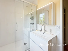 ORLEANS, on the edge of the Sologne region, for sale: beautiful family home with enclosed, wooded garden offering complete privacy and an attached garage