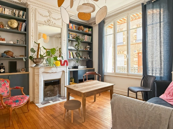 A vendre quartier Dauphine,  superbe Maison Bourgeoise cinq chambres, jardin clos et arboré de 570m2 avec piscine récente