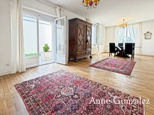 ORLEANS CENTRE, Bel appartement plain pied de plus de 85 m2 avec jardin privatif, terrasse et garage dans petite coproriété très bien entretenue