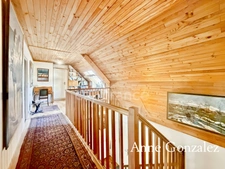 ORLEANS, on the edge of the Sologne region, for sale: beautiful family home with enclosed, wooded garden offering complete privacy and an attached garage