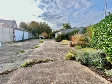 FLEURY LES AUBRAIS CENTRE, à vendre Terrain constructible de 401m2 emprise au sol de 282 m2