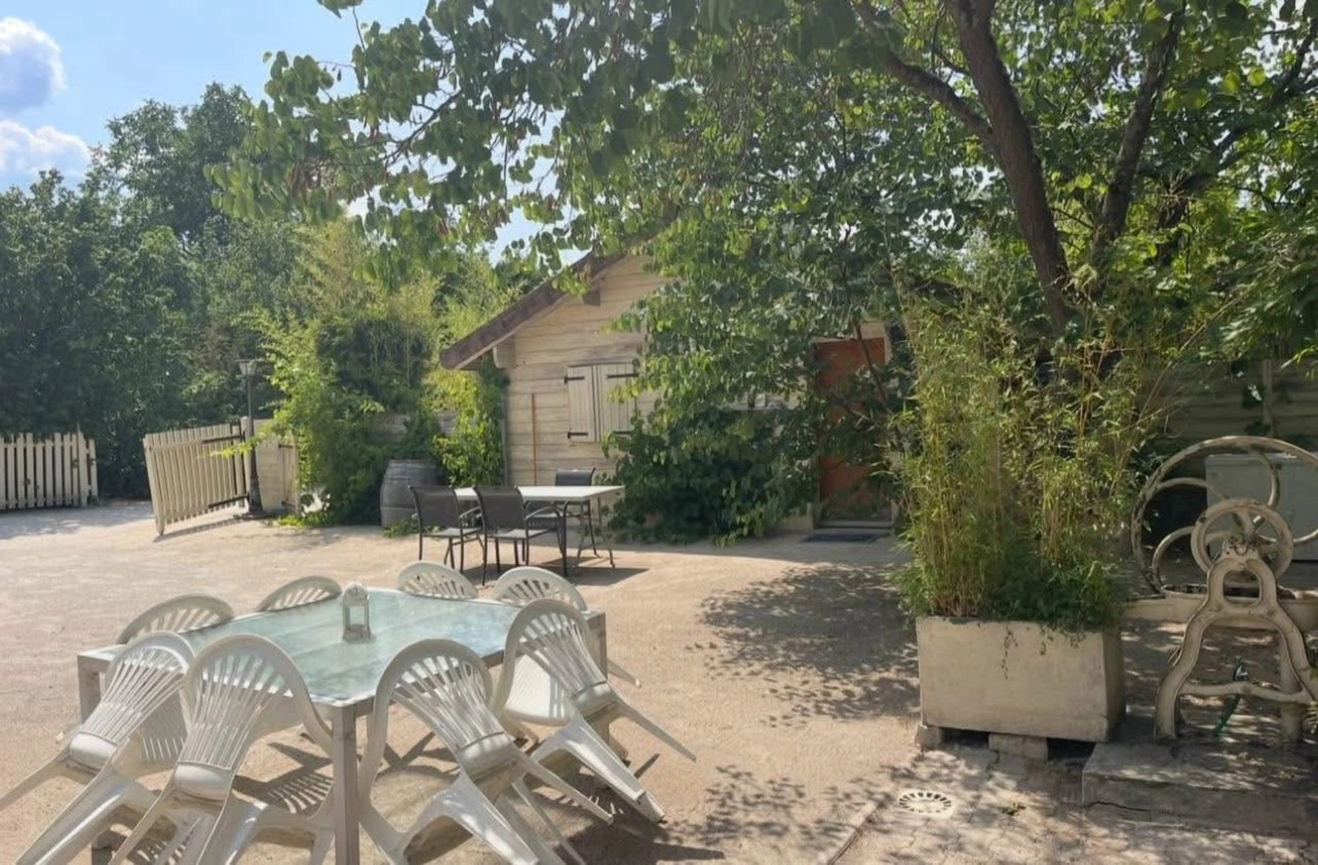 Maison 9 pièces 188 m² · à Lux · 188 m² · 256 000 €