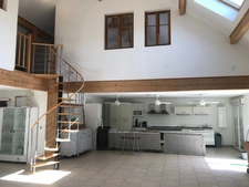 PROPRIETE DE 672 M2 20 pièces LUX (71)