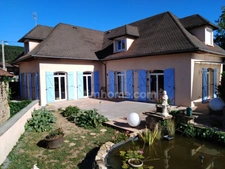 EXCEPTIONNELLE-MAISON AVEC VUE MAGNIFIQUE
