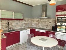 EXCEPTIONNELLE-MAISON AVEC VUE MAGNIFIQUE