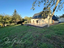 Maison individuelle, vie de plain-pied, proche bourg, au calme et sans vis à vis