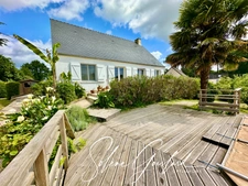 Maison individuelle plain-pied, bourg, 3 chambres, au calme