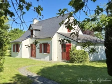 Férel !! Charmante maison de 108m2 nichée au coeur d'un écrin de verdure!