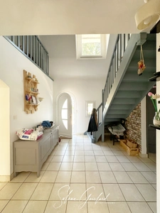 Belle maison familiale avec grand terrain arboré à Férel