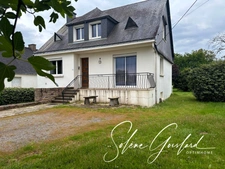 Maison familiale, bourg, au calme