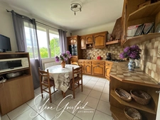 Maison familiale, bourg, au calme