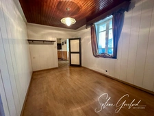 Maison en pierre, à 1km du bourg, au calme