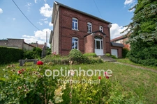 Maison à rénover sur beau terrain à Landrecies