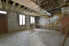 Maison à rénover entièrement avec beau potentiel – Le Sart
