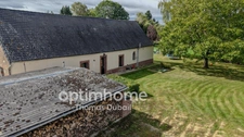 Maison atypique avec beaux volumes sur 2 000 m² de terrain