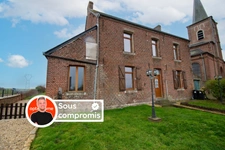 Coup de cœur assuré à Croix-Caluyau – Maison familiale aux beaux volumes