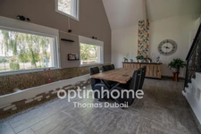 Maison atypique avec beaux volumes sur 2 000 m² de terrain