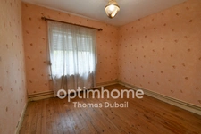 Maison de 90 m² à Rénover avec 4 Chambres