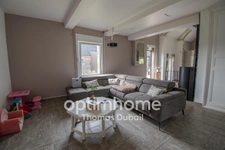 Maison atypique avec beaux volumes sur 2 000 m² de terrain