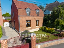 Maison individuelle avec garage et jardin – Proche centre-ville de Landrecies