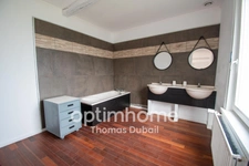 Maison atypique avec beaux volumes sur 2 000 m² de terrain