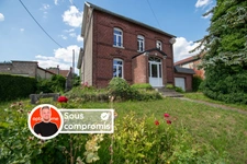 Maison à rénover sur beau terrain à Landrecies