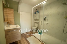 Maison atypique avec beaux volumes sur 2 000 m² de terrain