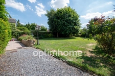Maison de maître de 255 m² avec jardin