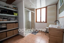 Maison de campagne semi plain-pied sur plus de 5 800 m²