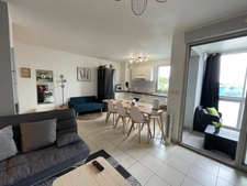 ANGLET GRAND T2 PROCHE COMMODITES - 46M2 + LOGGIAS 8M2 + PARKING