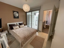 ANGLET GRAND T2 PROCHE COMMODITES - 46M2 + LOGGIAS 8M2 + PARKING
