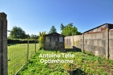 Catillon-sur-Sambre - Maison mitoyenne à conforter avec jardin clos