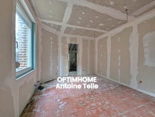 Opportunité à saisir - Maison individuelle avec cour véhicule, garage-dépendance & jardin clos