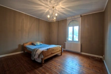 Maison semi-individuelle 3 chambres & "+" avec hangar, loft & jardin clos sur 1000m².