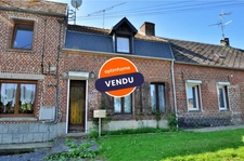 Catillon-sur-Sambre - Maison mitoyenne à conforter avec jardin clos